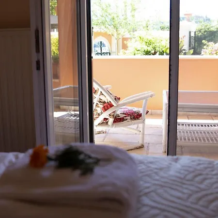 Apartment The Red Bougainvillea Kanali (Corfu)